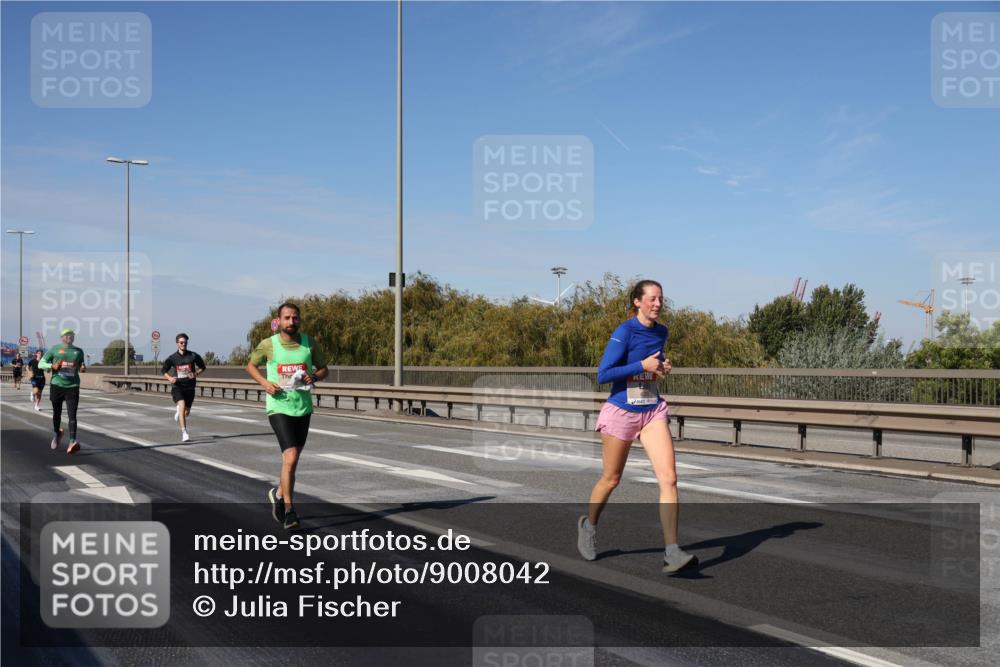 03.10.2025 - Köhlbrandbrückenlauf Julia Fischer http://msf.ph/oto/9008042 03.10.2025 12:49:23 Position 3  meine-sportfotos.de