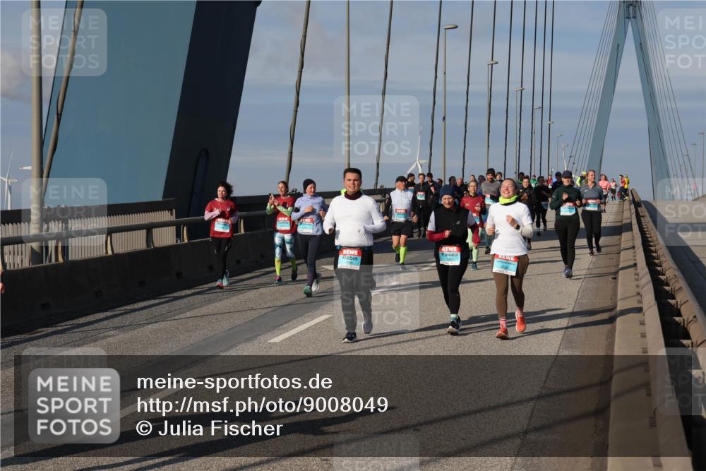 03.10.2025 - Köhlbrandbrückenlauf Julia Fischer http://msf.ph/oto/9008049 03.10.2025 10:02:29 Position 2  meine-sportfotos.de