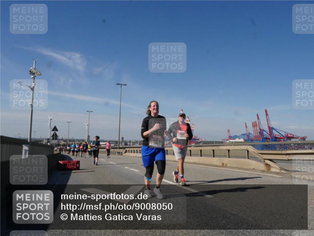 03.10.2025 - Köhlbrandbrückenlauf Matties Gatica Varas http://msf.ph/oto/9008050 03.10.2025 13:03:48 Position 2  meine-sportfotos.de