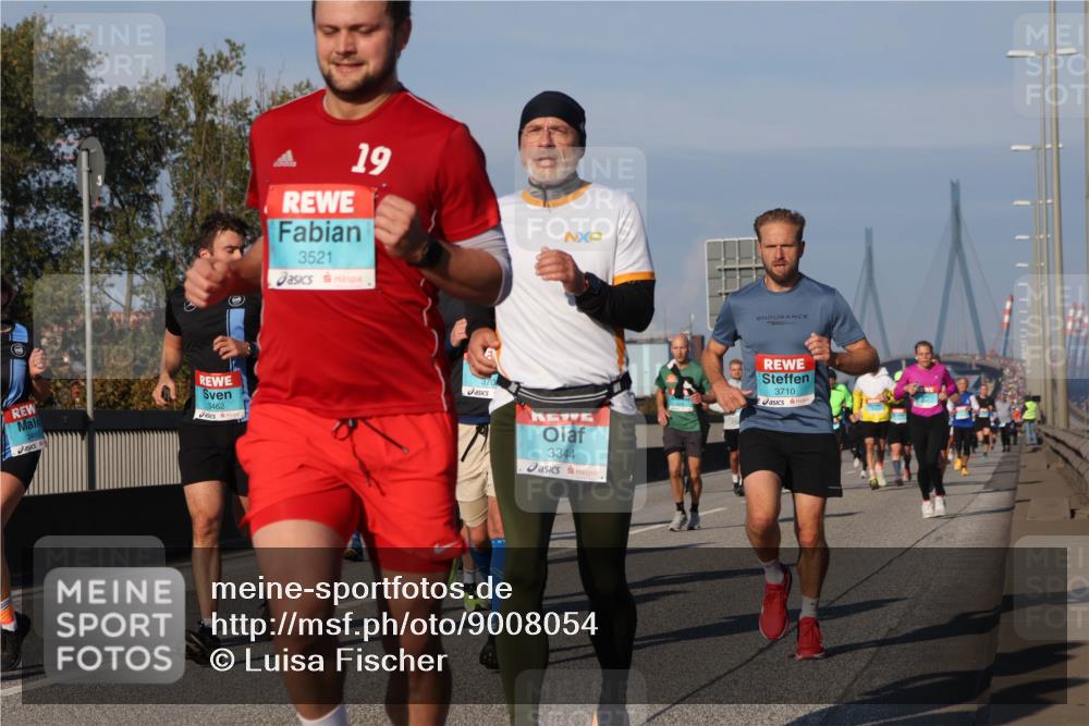 03.10.2025 - Köhlbrandbrückenlauf Luisa Fischer http://msf.ph/oto/9008054 03.10.2025 10:49:53 Position 3 3462, 19, 3521, 3344, 3710 meine-sportfotos.de