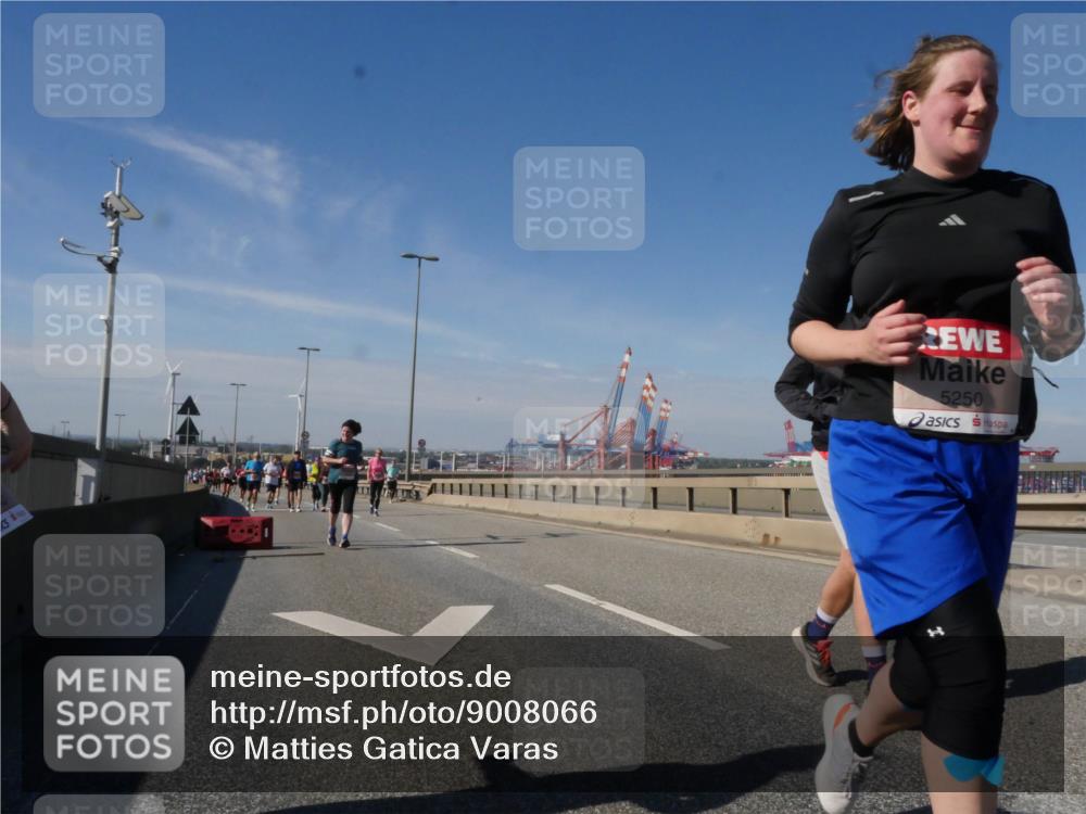 03.10.2025 - Köhlbrandbrückenlauf Matties Gatica Varas http://msf.ph/oto/9008066 03.10.2025 13:03:49 Position 2 5250 meine-sportfotos.de
