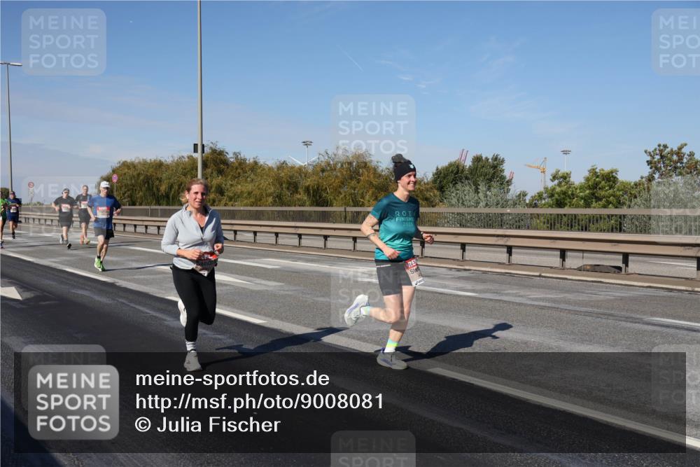 03.10.2025 - Köhlbrandbrückenlauf Julia Fischer http://msf.ph/oto/9008081 03.10.2025 12:49:35 Position 3  meine-sportfotos.de