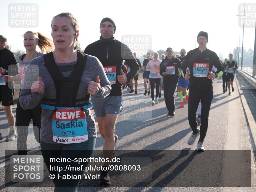 03.10.2025 - Köhlbrandbrückenlauf Fabian Wolf http://msf.ph/oto/9008093 03.10.2025 09:20:33 Position 3 2678, 1192 meine-sportfotos.de