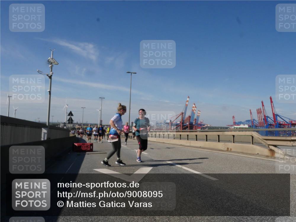 03.10.2025 - Köhlbrandbrückenlauf Matties Gatica Varas http://msf.ph/oto/9008095 03.10.2025 13:03:51 Position 2  meine-sportfotos.de