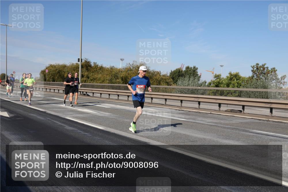 03.10.2025 - Köhlbrandbrückenlauf Julia Fischer http://msf.ph/oto/9008096 03.10.2025 12:49:37 Position 3 4380 meine-sportfotos.de