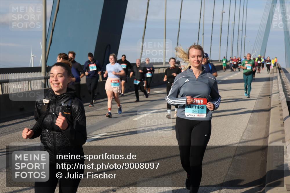 03.10.2025 - Köhlbrandbrückenlauf Julia Fischer http://msf.ph/oto/9008097 03.10.2025 10:02:39 Position 2 2443 meine-sportfotos.de
