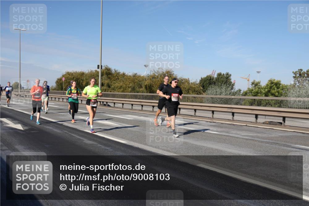 03.10.2025 - Köhlbrandbrückenlauf Julia Fischer http://msf.ph/oto/9008103 03.10.2025 12:49:39 Position 3  meine-sportfotos.de