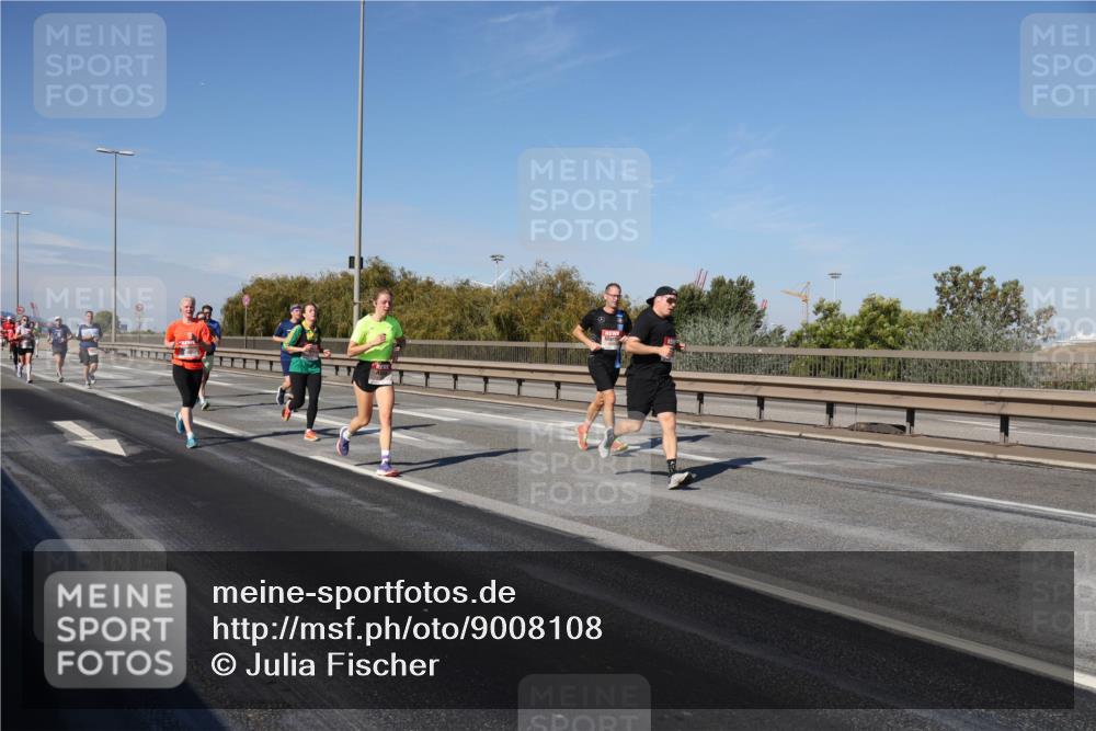 03.10.2025 - Köhlbrandbrückenlauf Julia Fischer http://msf.ph/oto/9008108 03.10.2025 12:49:39 Position 3  meine-sportfotos.de