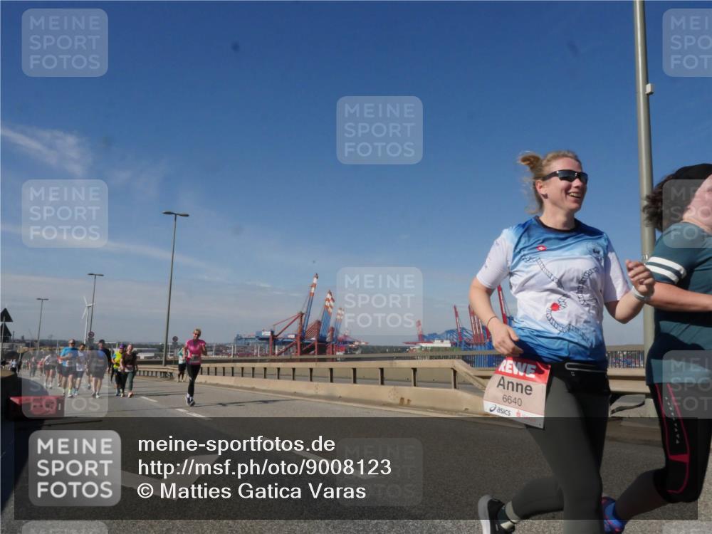 03.10.2025 - Köhlbrandbrückenlauf Matties Gatica Varas http://msf.ph/oto/9008123 03.10.2025 13:03:54 Position 2 6640 meine-sportfotos.de