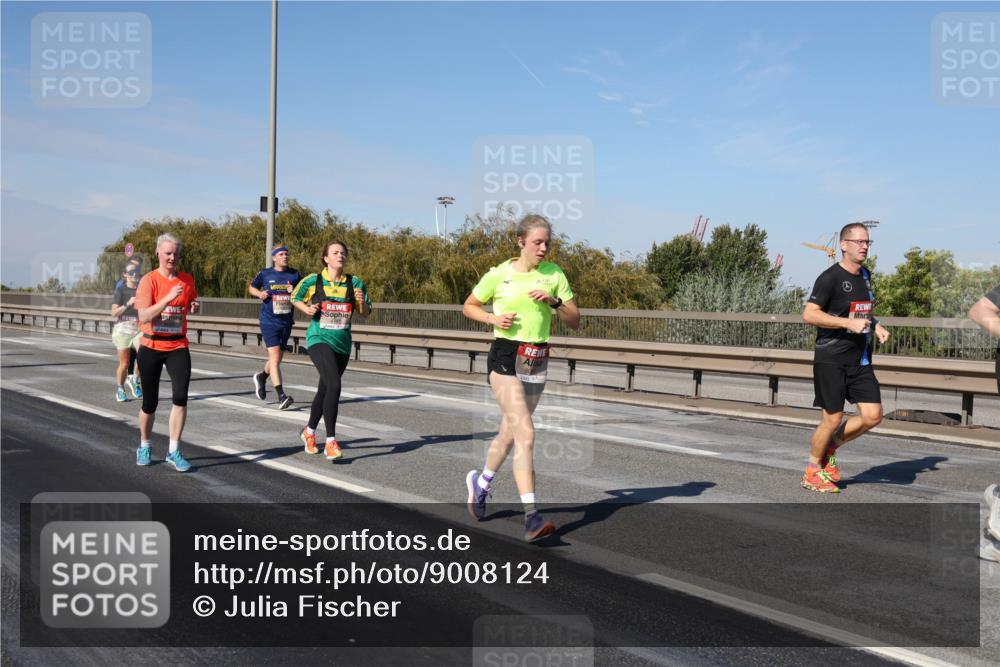03.10.2025 - Köhlbrandbrückenlauf Julia Fischer http://msf.ph/oto/9008124 03.10.2025 12:49:40 Position 3  meine-sportfotos.de