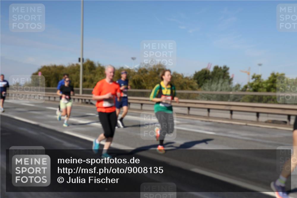 03.10.2025 - Köhlbrandbrückenlauf Julia Fischer http://msf.ph/oto/9008135 03.10.2025 12:49:41 Position 3  meine-sportfotos.de