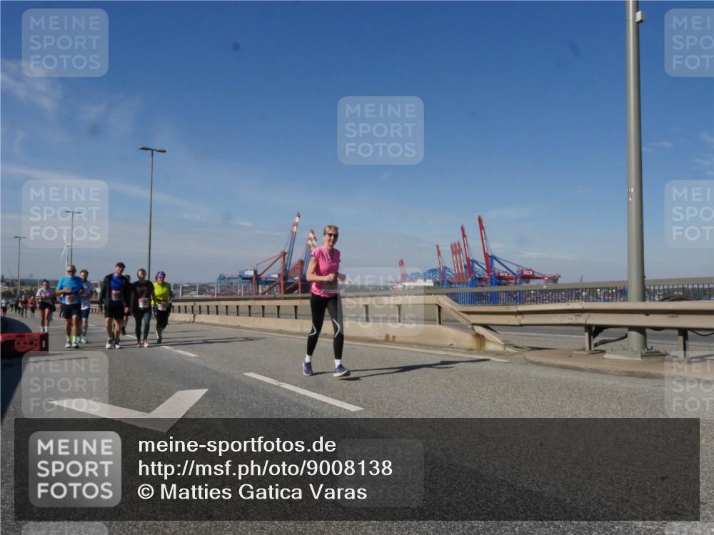 03.10.2025 - Köhlbrandbrückenlauf Matties Gatica Varas http://msf.ph/oto/9008138 03.10.2025 13:03:57 Position 2  meine-sportfotos.de