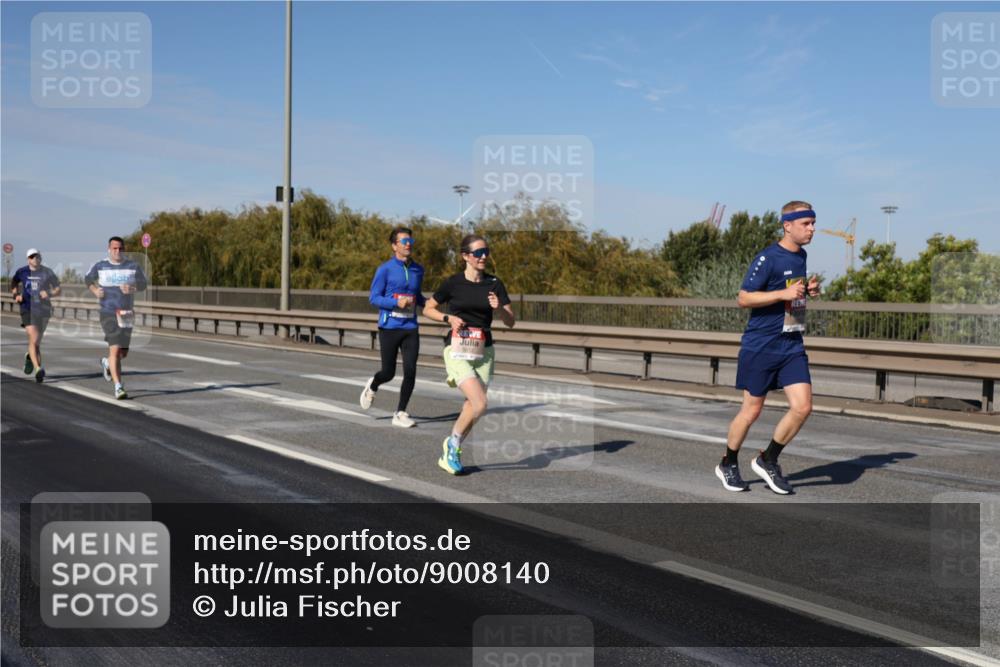 03.10.2025 - Köhlbrandbrückenlauf Julia Fischer http://msf.ph/oto/9008140 03.10.2025 12:49:43 Position 3  meine-sportfotos.de
