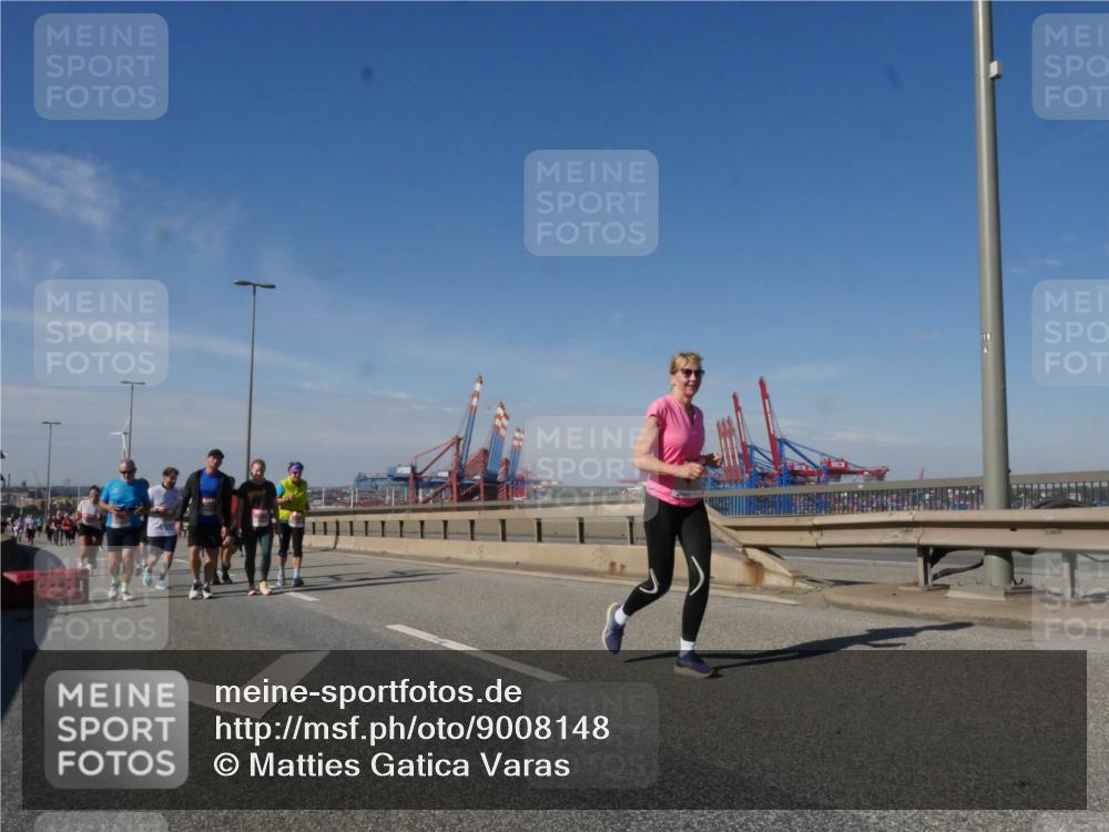 03.10.2025 - Köhlbrandbrückenlauf Matties Gatica Varas http://msf.ph/oto/9008148 03.10.2025 13:03:58 Position 2  meine-sportfotos.de