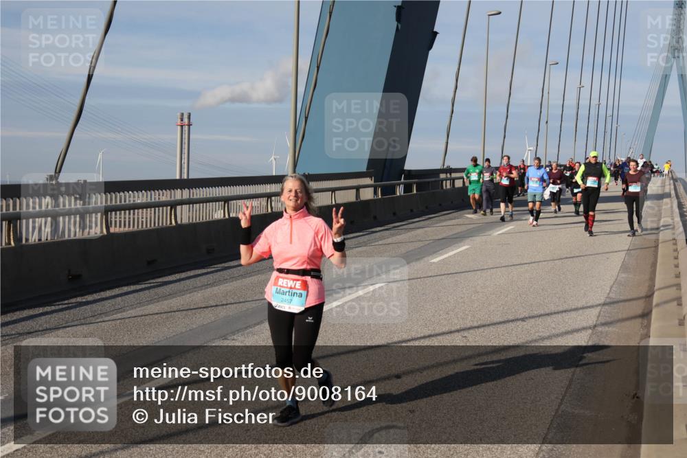 03.10.2025 - Köhlbrandbrückenlauf Julia Fischer http://msf.ph/oto/9008164 03.10.2025 10:02:55 Position 2 2457 meine-sportfotos.de
