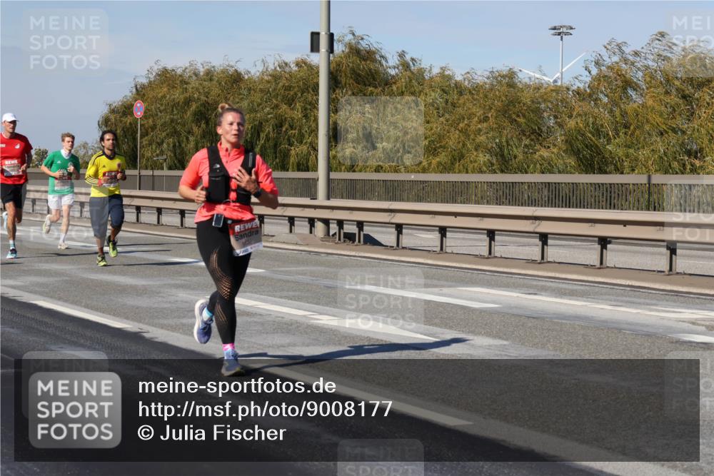 03.10.2025 - Köhlbrandbrückenlauf Julia Fischer http://msf.ph/oto/9008177 03.10.2025 12:49:48 Position 3  meine-sportfotos.de