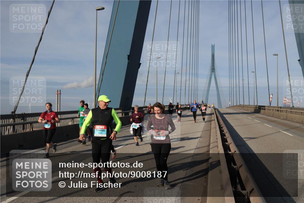 03.10.2025 - Köhlbrandbrückenlauf Julia Fischer http://msf.ph/oto/9008187 03.10.2025 10:03:02 Position 2 3634 meine-sportfotos.de