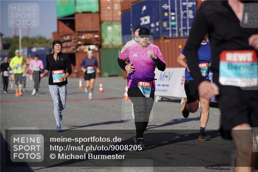 03.10.2025 - Köhlbrandbrückenlauf Michael Burmester http://msf.ph/oto/9008205 03.10.2025 10:09:41 Ziel 1188, 1399, 1786, 2027, 3321, 3539, 3811 meine-sportfotos.de