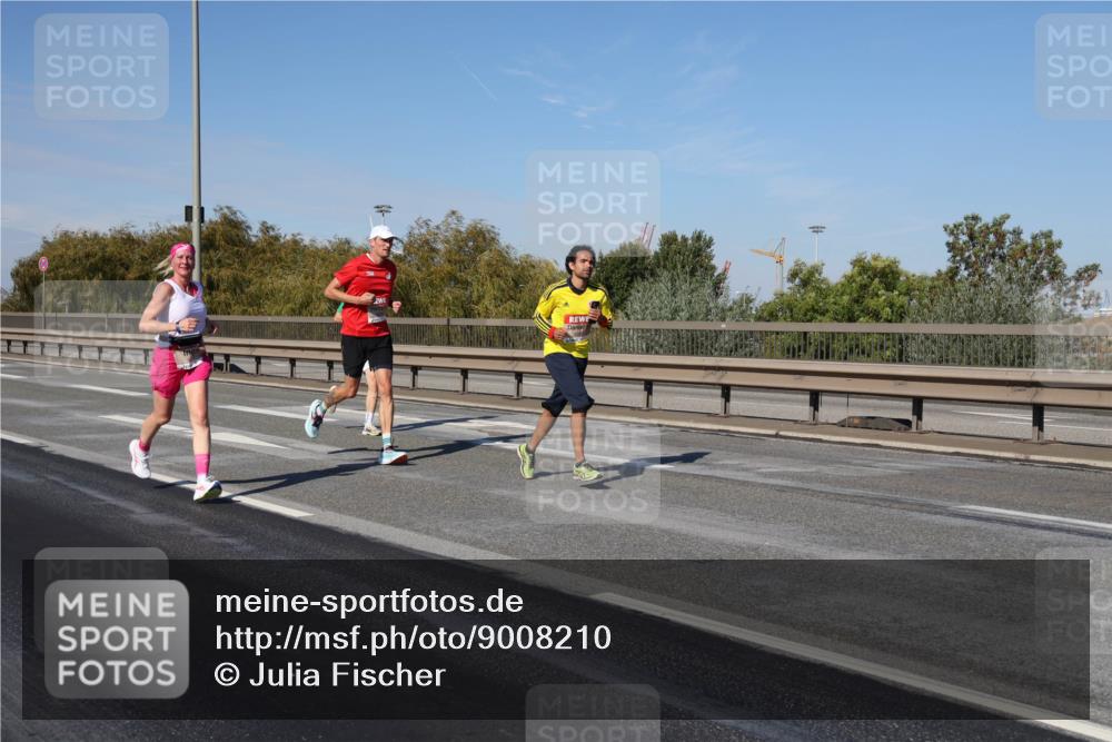 03.10.2025 - Köhlbrandbrückenlauf Julia Fischer http://msf.ph/oto/9008210 03.10.2025 12:49:52 Position 3  meine-sportfotos.de