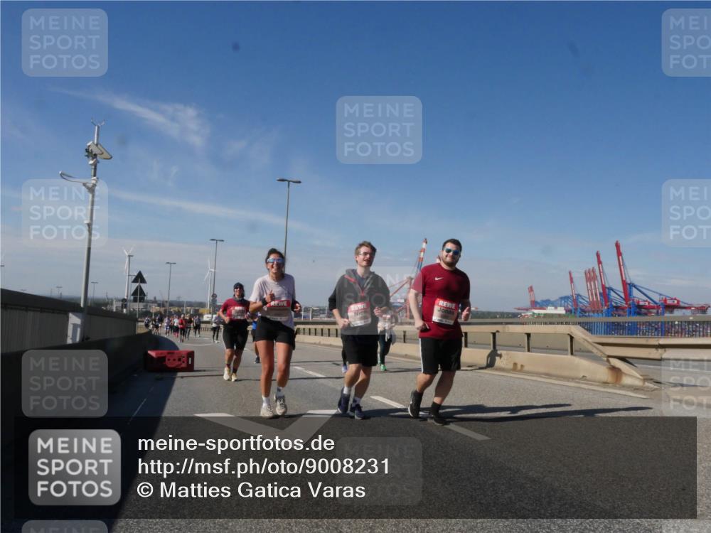03.10.2025 - Köhlbrandbrückenlauf Matties Gatica Varas http://msf.ph/oto/9008231 03.10.2025 13:04:05 Position 2  meine-sportfotos.de