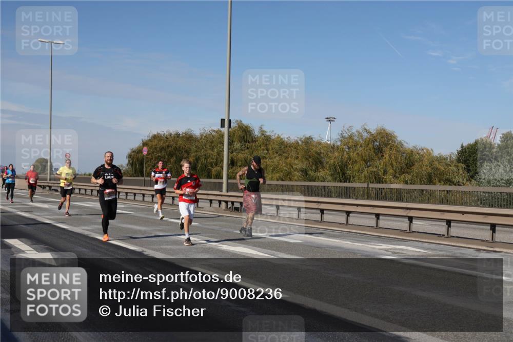 03.10.2025 - Köhlbrandbrückenlauf Julia Fischer http://msf.ph/oto/9008236 03.10.2025 12:49:57 Position 3  meine-sportfotos.de