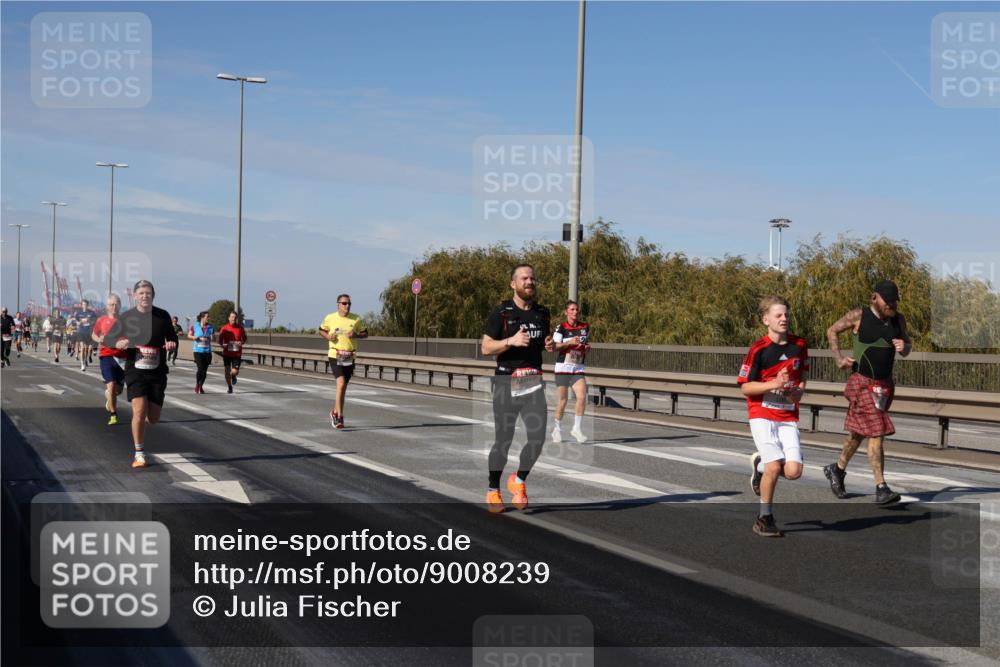 03.10.2025 - Köhlbrandbrückenlauf Julia Fischer http://msf.ph/oto/9008239 03.10.2025 12:49:59 Position 3  meine-sportfotos.de