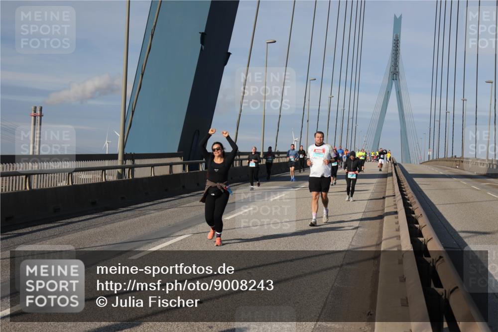 03.10.2025 - Köhlbrandbrückenlauf Julia Fischer http://msf.ph/oto/9008243 03.10.2025 10:03:16 Position 2  meine-sportfotos.de