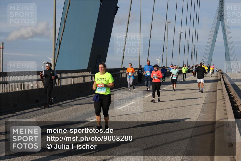 03.10.2025 - Köhlbrandbrückenlauf Julia Fischer http://msf.ph/oto/9008280 03.10.2025 10:03:32 Position 2 1800, 11111111 meine-sportfotos.de