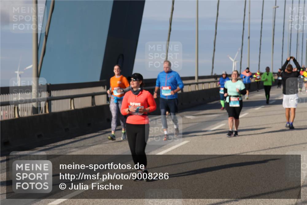 03.10.2025 - Köhlbrandbrückenlauf Julia Fischer http://msf.ph/oto/9008286 03.10.2025 10:03:35 Position 2  meine-sportfotos.de