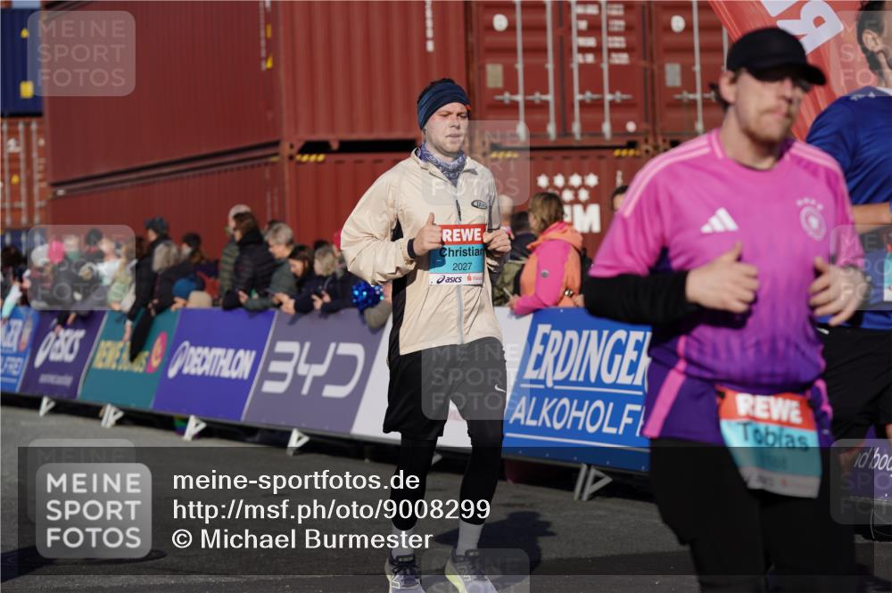 03.10.2025 - Köhlbrandbrückenlauf Michael Burmester http://msf.ph/oto/9008299 03.10.2025 10:09:44 Ziel 1188, 1399, 1409, 1786, 1801, 2027, 3321, 3539, 3811 meine-sportfotos.de