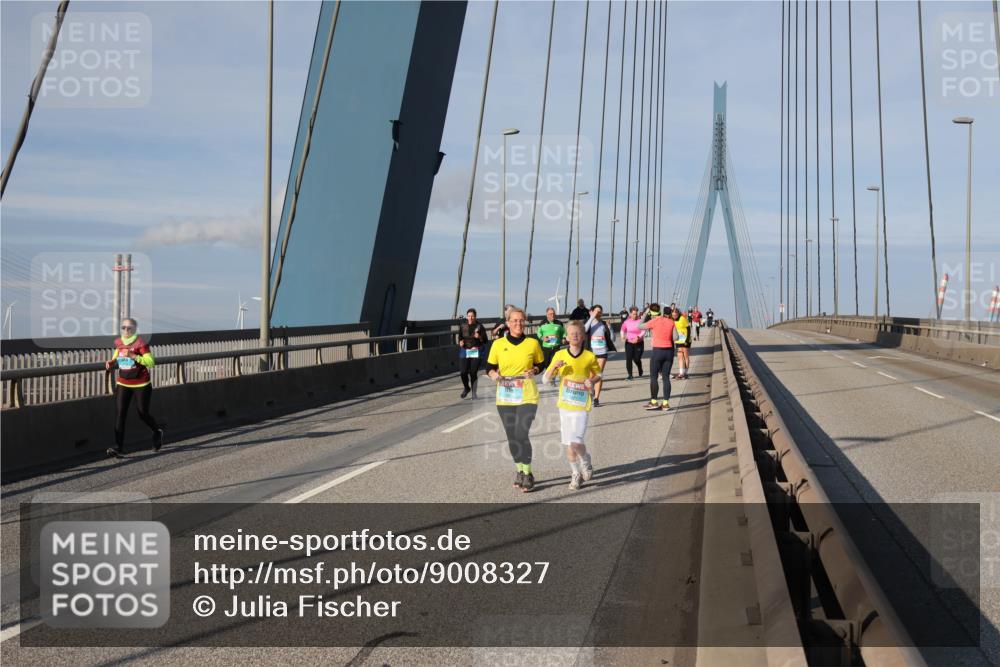 03.10.2025 - Köhlbrandbrückenlauf Julia Fischer http://msf.ph/oto/9008327 03.10.2025 10:03:55 Position 2  meine-sportfotos.de