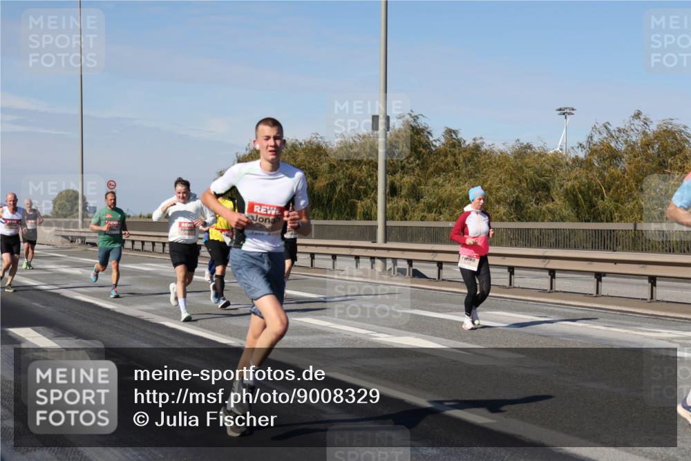 03.10.2025 - Köhlbrandbrückenlauf Julia Fischer http://msf.ph/oto/9008329 03.10.2025 12:50:16 Position 3  meine-sportfotos.de