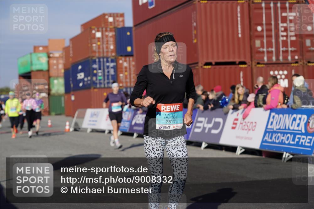 03.10.2025 - Köhlbrandbrückenlauf Michael Burmester http://msf.ph/oto/9008332 03.10.2025 10:09:45 Ziel 1188, 1399, 1409, 1473, 1786, 1801, 2027, 2034, 3321, 3539, 3811 meine-sportfotos.de