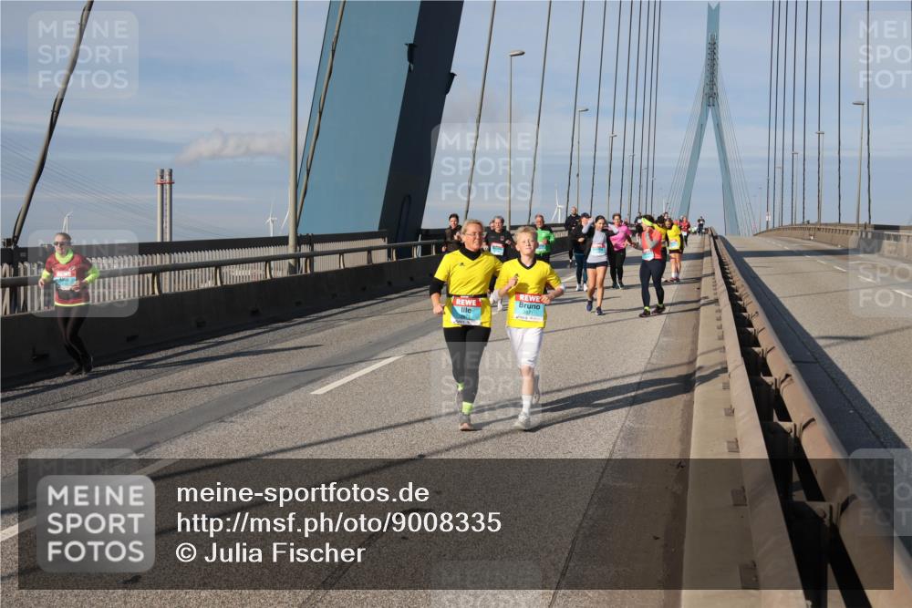 03.10.2025 - Köhlbrandbrückenlauf Julia Fischer http://msf.ph/oto/9008335 03.10.2025 10:03:55 Position 2  meine-sportfotos.de