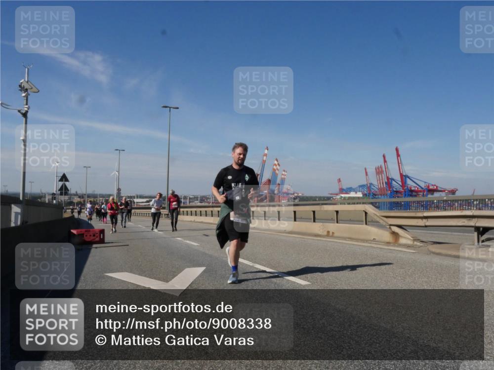 03.10.2025 - Köhlbrandbrückenlauf Matties Gatica Varas http://msf.ph/oto/9008338 03.10.2025 13:04:12 Position 2  meine-sportfotos.de