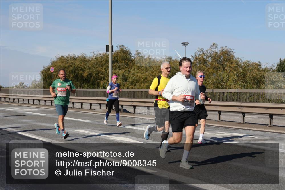 03.10.2025 - Köhlbrandbrückenlauf Julia Fischer http://msf.ph/oto/9008345 03.10.2025 12:50:18 Position 3 4856 meine-sportfotos.de
