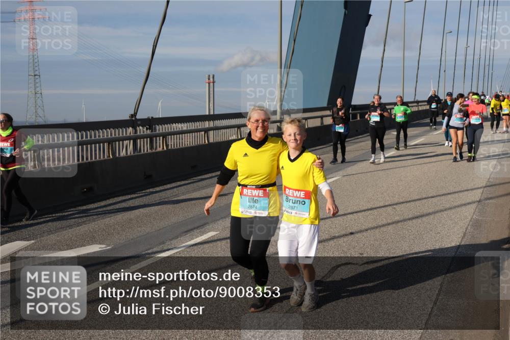 03.10.2025 - Köhlbrandbrückenlauf Julia Fischer http://msf.ph/oto/9008353 03.10.2025 10:03:57 Position 2 2874, 2871 meine-sportfotos.de