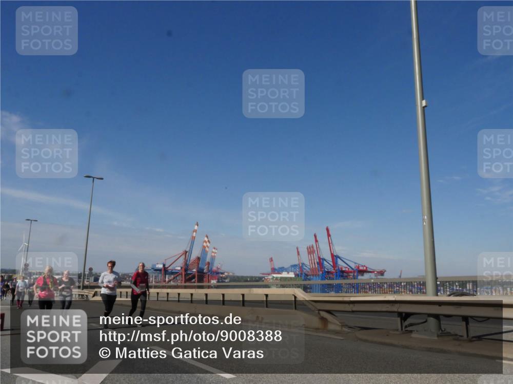 03.10.2025 - Köhlbrandbrückenlauf Matties Gatica Varas http://msf.ph/oto/9008388 03.10.2025 13:04:16 Position 2  meine-sportfotos.de