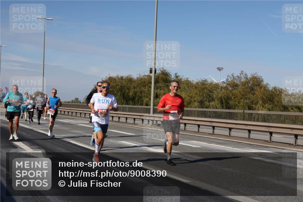 03.10.2025 - Köhlbrandbrückenlauf Julia Fischer http://msf.ph/oto/9008390 03.10.2025 12:50:25 Position 3  meine-sportfotos.de