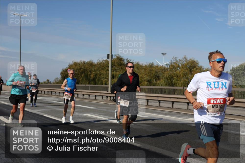 03.10.2025 - Köhlbrandbrückenlauf Julia Fischer http://msf.ph/oto/9008404 03.10.2025 12:50:27 Position 3 240, 4109 meine-sportfotos.de