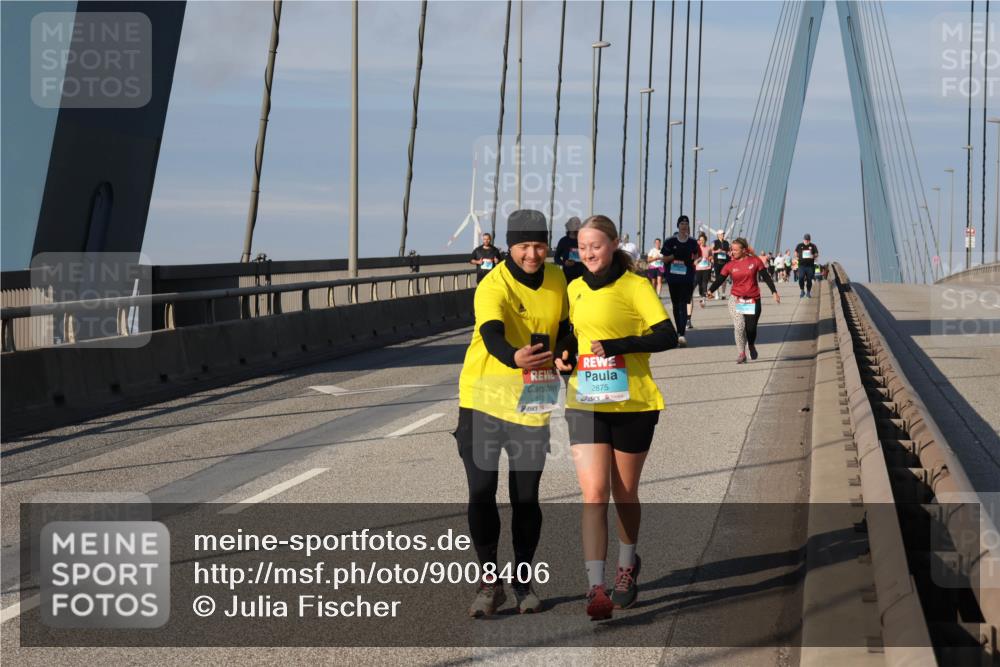 03.10.2025 - Köhlbrandbrückenlauf Julia Fischer http://msf.ph/oto/9008406 03.10.2025 10:04:07 Position 2 2875 meine-sportfotos.de
