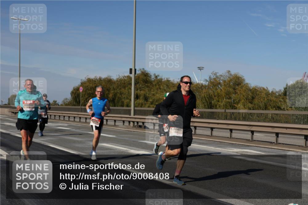 03.10.2025 - Köhlbrandbrückenlauf Julia Fischer http://msf.ph/oto/9008408 03.10.2025 12:50:27 Position 3 4240 meine-sportfotos.de