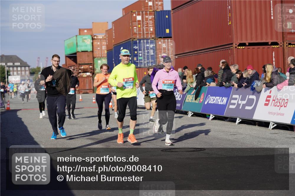 03.10.2025 - Köhlbrandbrückenlauf Michael Burmester http://msf.ph/oto/9008410 03.10.2025 10:09:50 Ziel 1343, 1401, 1409, 1473, 1747, 1801, 1873, 1975, 2034, 2471, 3162, 3200, 3201, 3493, 3539 meine-sportfotos.de