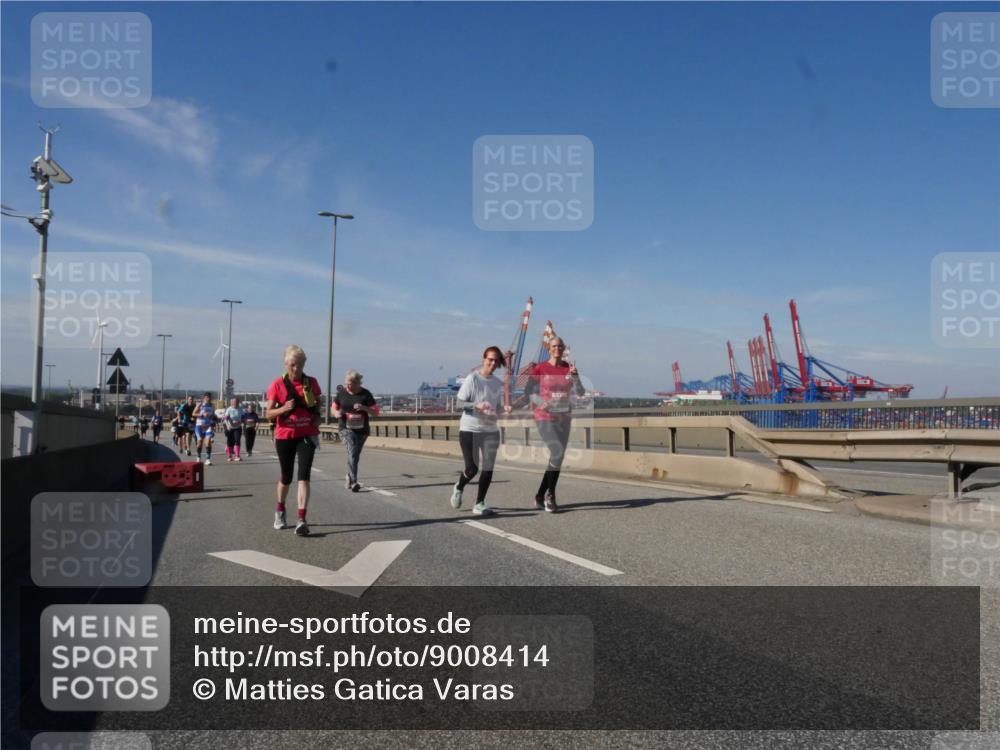 03.10.2025 - Köhlbrandbrückenlauf Matties Gatica Varas http://msf.ph/oto/9008414 03.10.2025 13:04:18 Position 2  meine-sportfotos.de
