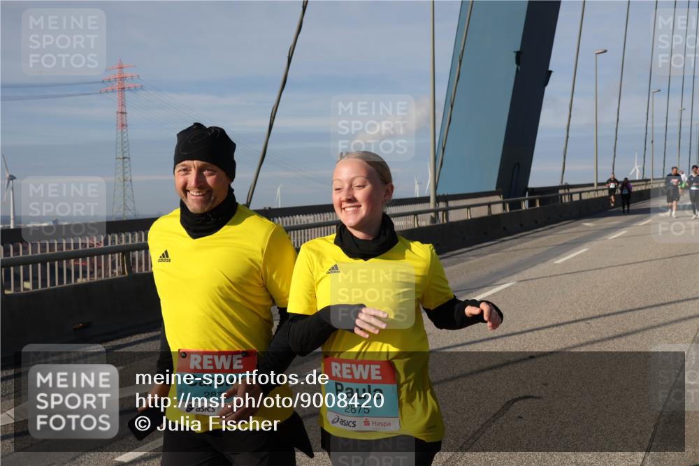 03.10.2025 - Köhlbrandbrückenlauf Julia Fischer http://msf.ph/oto/9008420 03.10.2025 10:04:11 Position 2 287, 2875 meine-sportfotos.de