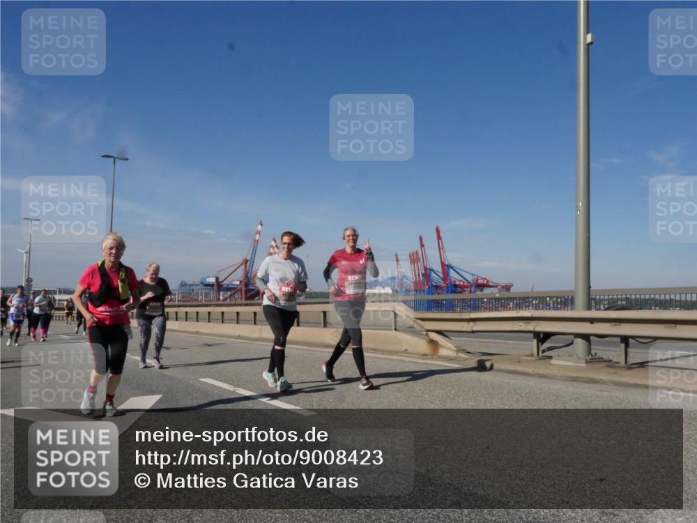 03.10.2025 - Köhlbrandbrückenlauf Matties Gatica Varas http://msf.ph/oto/9008423 03.10.2025 13:04:19 Position 2  meine-sportfotos.de
