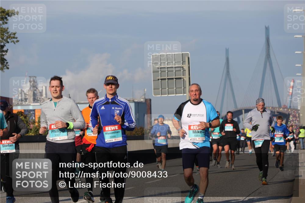03.10.2025 - Köhlbrandbrückenlauf Luisa Fischer http://msf.ph/oto/9008433 03.10.2025 10:50:16 Position 3 1457, 3067, 11110, 3066, 1351 meine-sportfotos.de