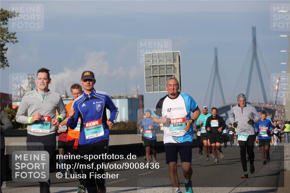 03.10.2025 - Köhlbrandbrückenlauf Luisa Fischer http://msf.ph/oto/9008436 03.10.2025 10:50:17 Position 3 3067, 3066, 1351, 1073 meine-sportfotos.de