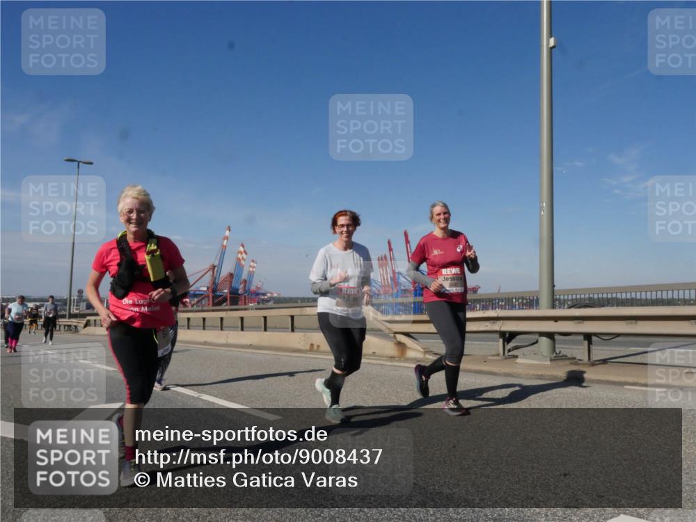 03.10.2025 - Köhlbrandbrückenlauf Matties Gatica Varas http://msf.ph/oto/9008437 03.10.2025 13:04:20 Position 2  meine-sportfotos.de