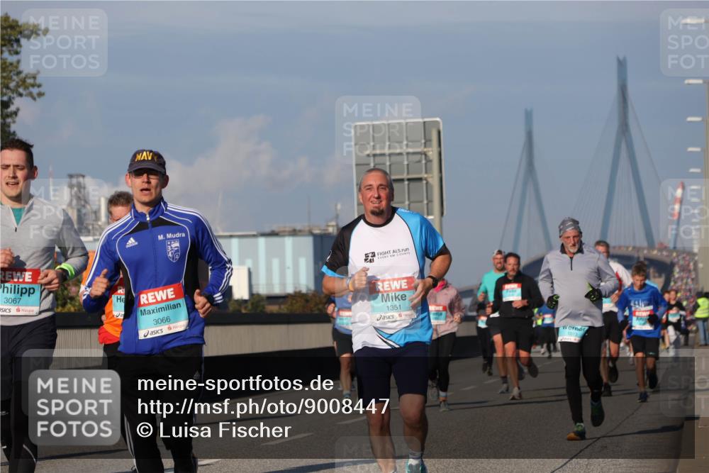 03.10.2025 - Köhlbrandbrückenlauf Luisa Fischer http://msf.ph/oto/9008447 03.10.2025 10:50:17 Position 3 3067, 3066, 1351, 1073 meine-sportfotos.de
